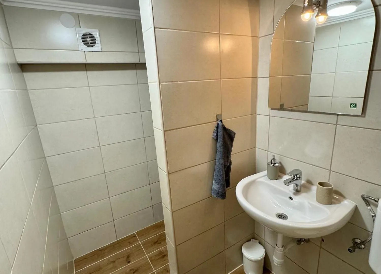Ferienwohnung Fejedelem Vendeghaz Erlau Apartment